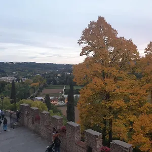 Apartamento Elegante E Spazioso Bilocale In Zona Certosa, Florencia